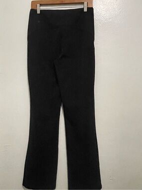Lululemon Women's Size 8 Smooth Fit Pull-On High-Rise Pant Black RN106259